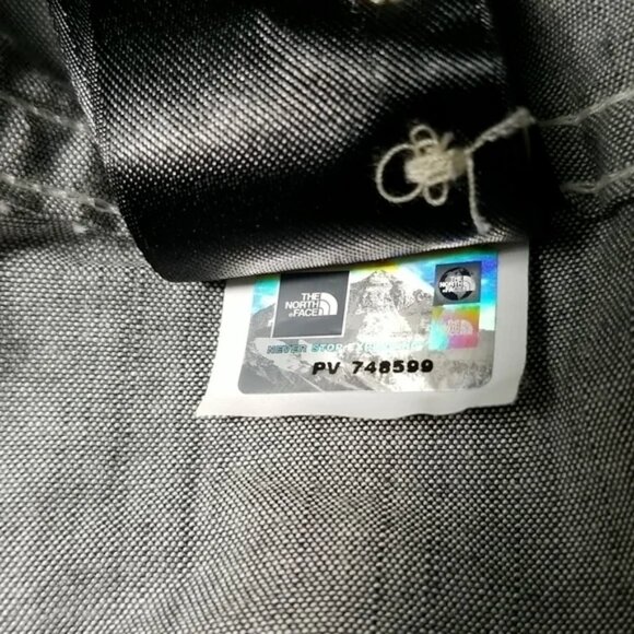 The North Face Men's Casual Button Up Grey Shirt Size XL - Picture 7 of 9